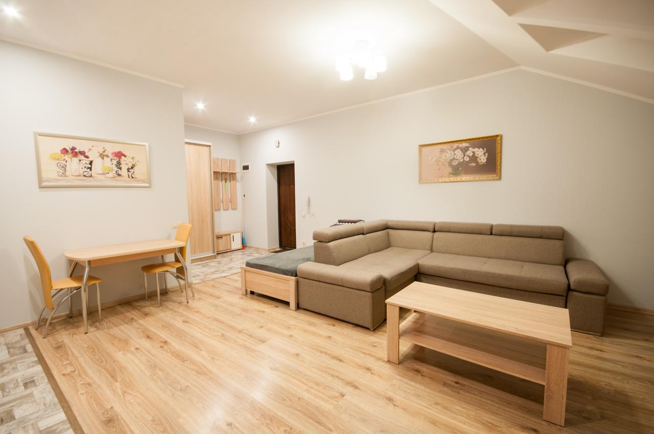 Wonderful Flat On City Center Uzhhorod Bagian luar foto